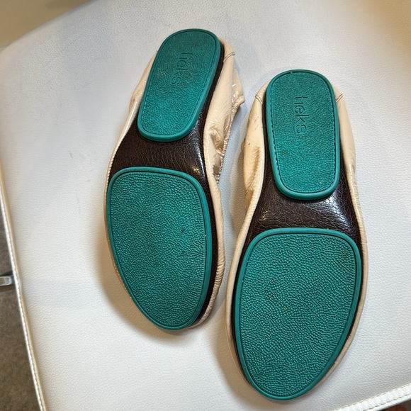Tieks Biscotti Patent Leather Ballet Flats Size 8 - Picture 7 of 9